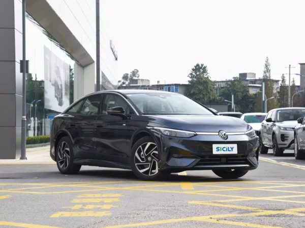 A picture of a dark blue Volkswagen ID.7 Vizzion right front angle with the Sicily logo on the license plate.