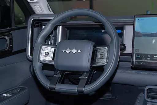 BYD Leopard 5 Interior: Where Rugged Meets Refined in an Electric Off-Road SUV